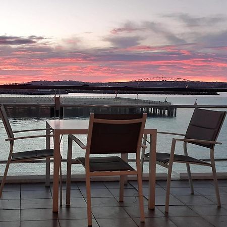 Life On Water- Princes Wharf Apartment With Fabulous Views 奥克兰 外观 照片