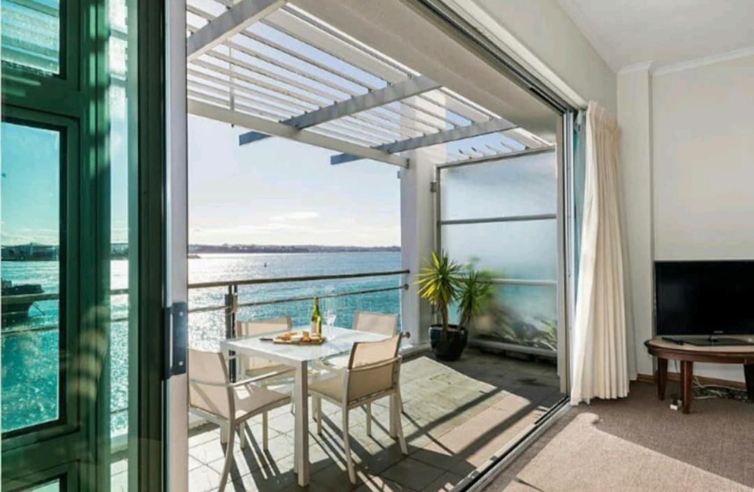 Life On Water- Princes Wharf Apartment With Fabulous Views 奥克兰 外观 照片